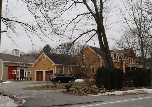  196 South Ave Weston